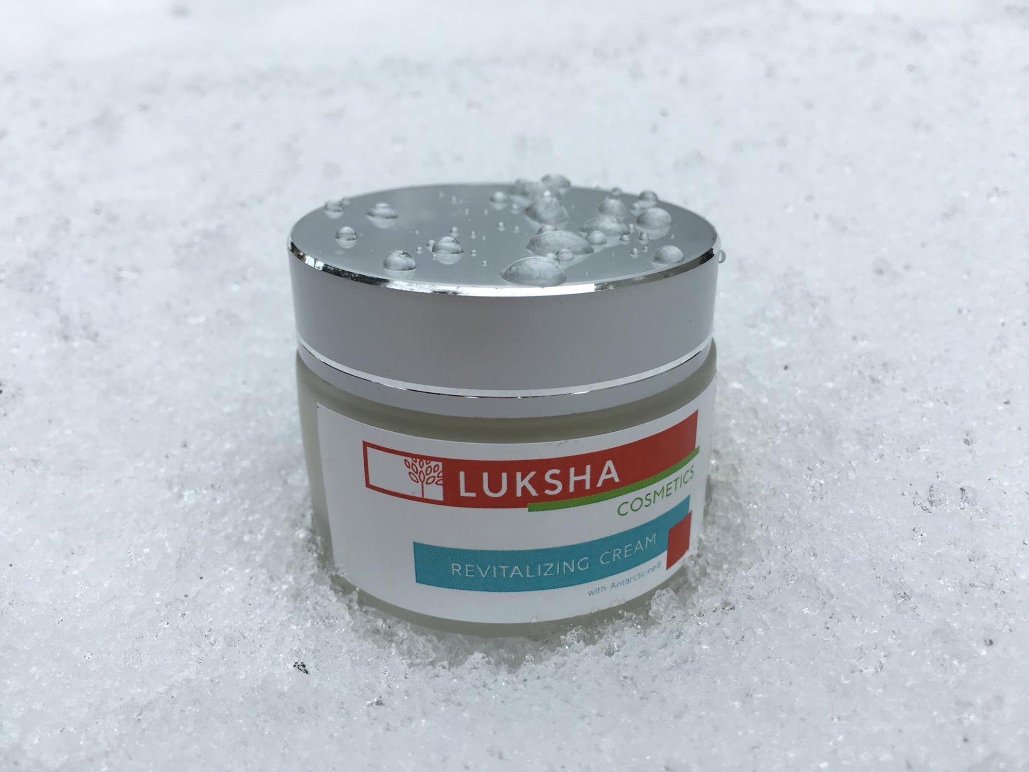 Luksha Revitalizing cream with Antarcticine®