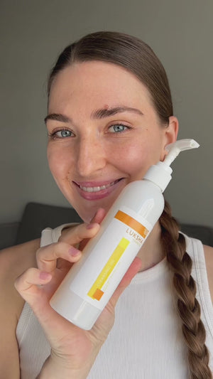 Cleansing Oil with Organic Clove Stem Oil and Vitamin E, 240ml
